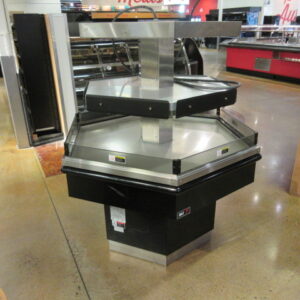 Empty hot food merchandiser