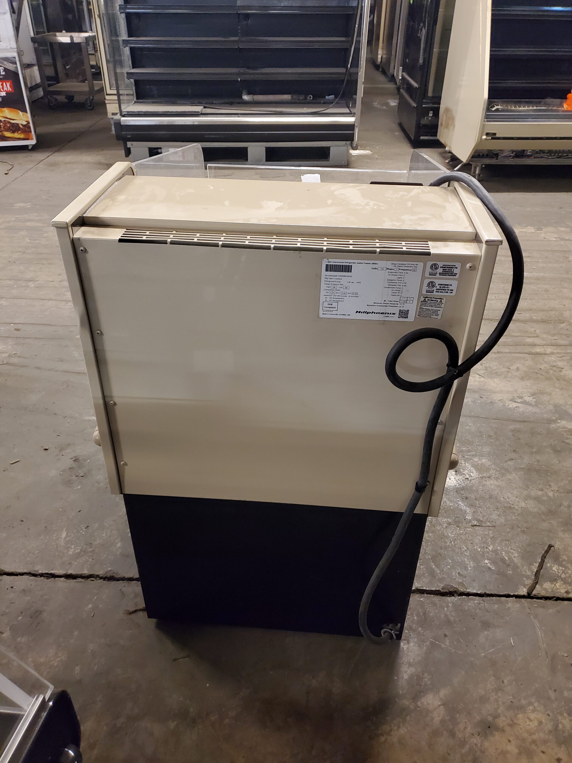 HILLPHOENIX HS Commercial Refrigerated Display Case - Image 6
